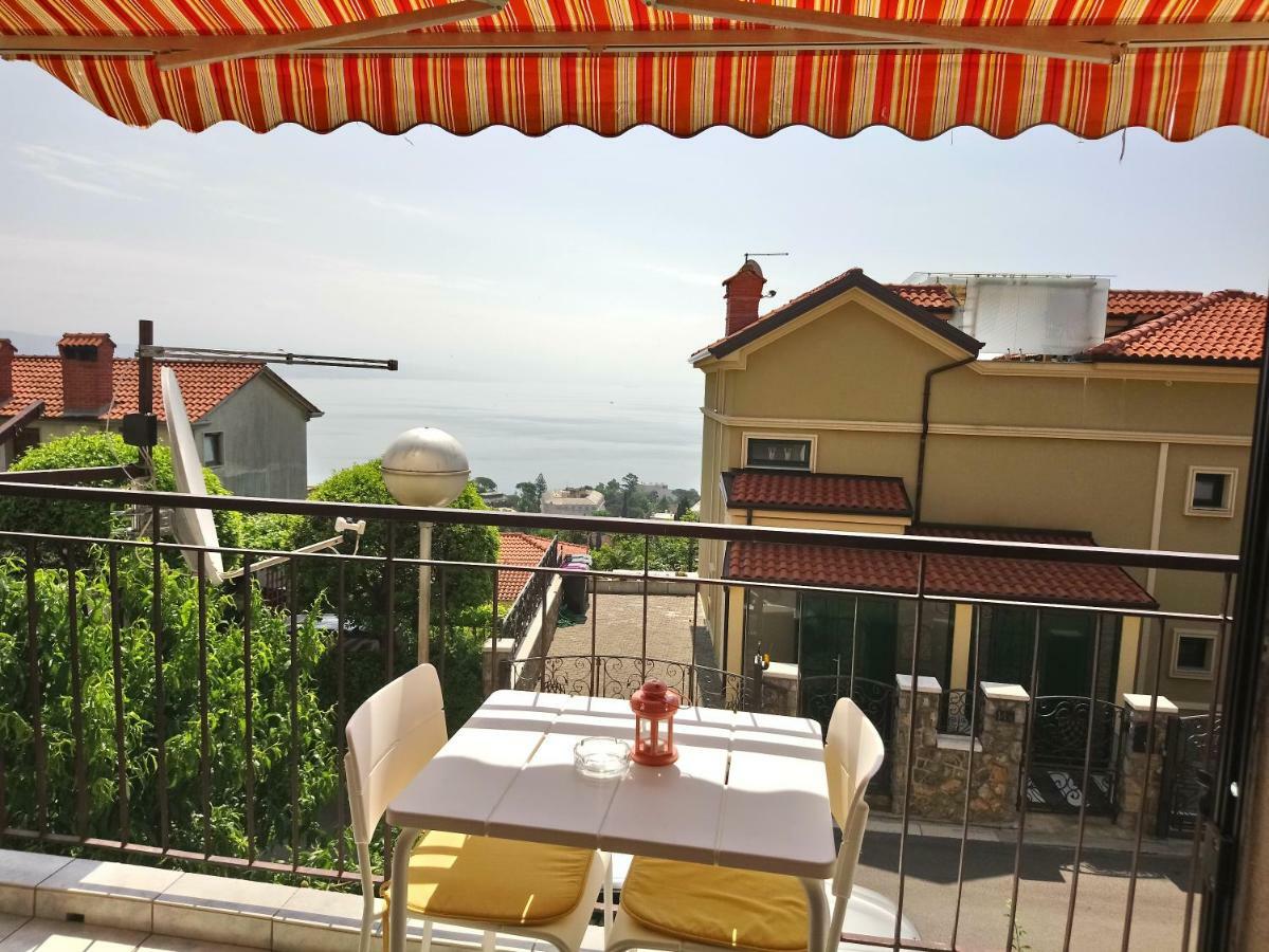 Charming Hill Apartment Opatija Eksteriør billede